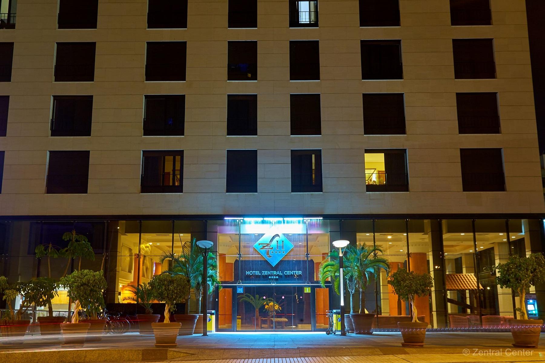 Hotel Zentral Center - Adults Only بلايا ذي لاس أميريكاس المظهر الخارجي الصورة