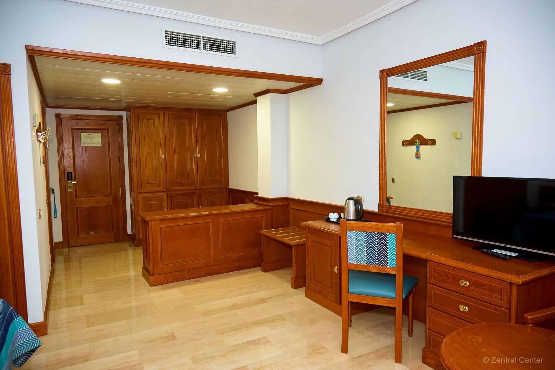 Hotel Zentral Center - Adults Only بلايا ذي لاس أميريكاس المظهر الخارجي الصورة