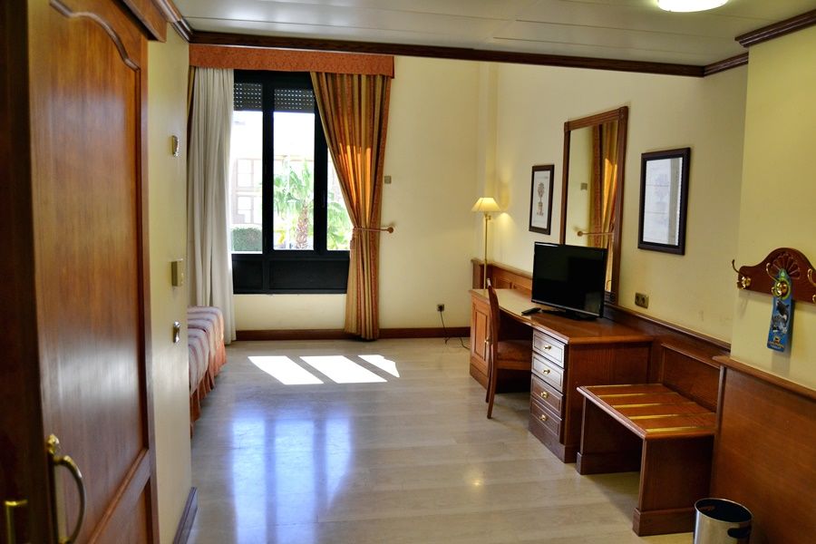 Hotel Zentral Center - Adults Only بلايا ذي لاس أميريكاس المظهر الخارجي الصورة